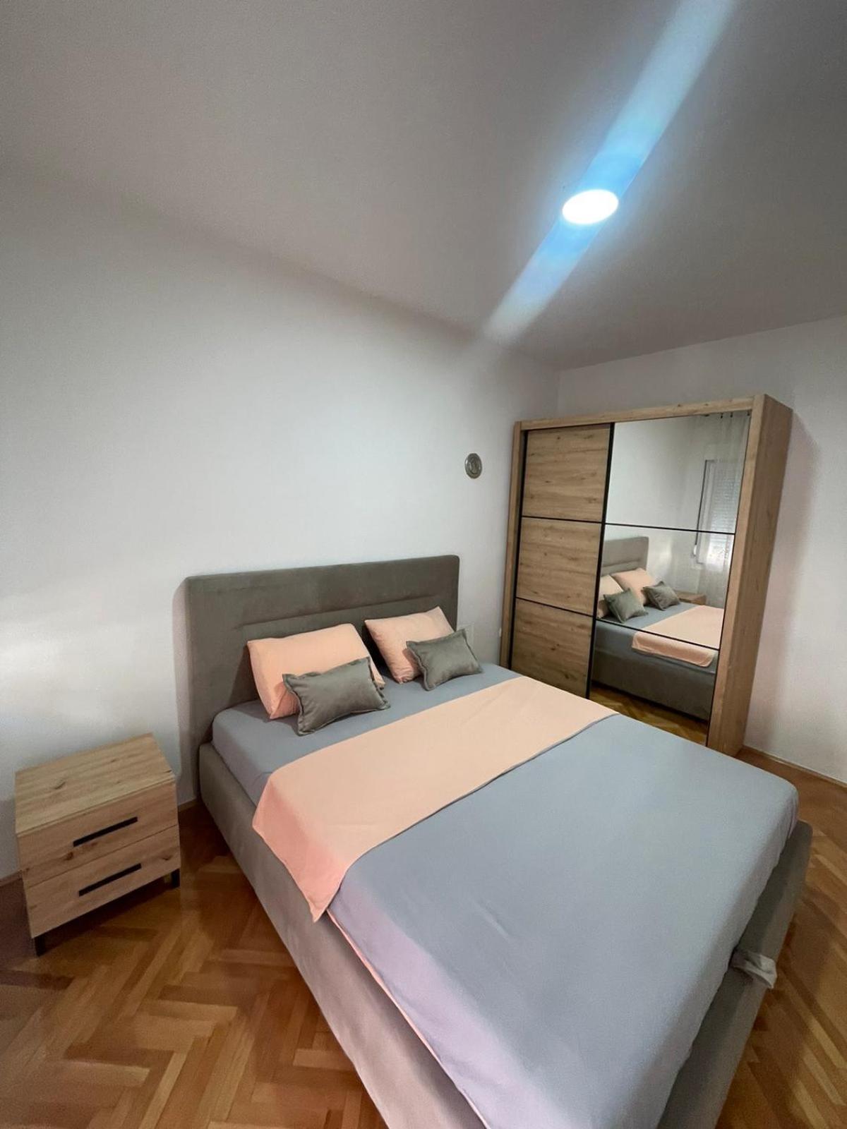 Apartment Vrbisao Cetinje Exteriör bild